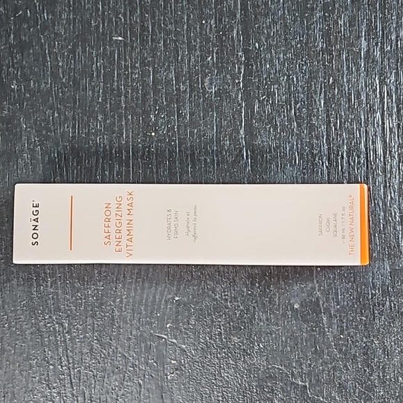 SONÄGE SKINCARE Saffron Energizing Vitamin Mask - Picture 2 of 4